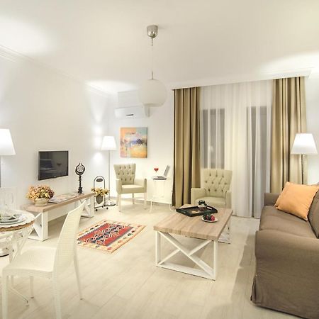 Rodina Suites Hotel Kusadasi Exterior foto